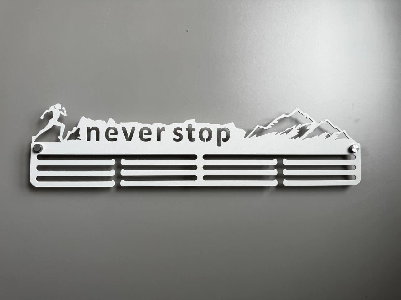 Медальница-вешалка E-Trophy для бегуньи стальная Белый