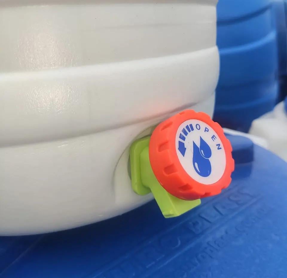 Бидон пищевой Евро Пласт дужка с вентильным краном 10 л (3693) - фото 2 Бидон пищевой Евро Пласт дужка с вентильным краном 10 л (3693) - фото 2