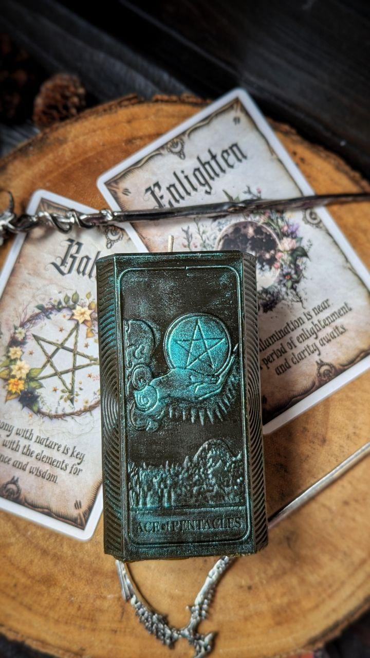 Свеча восковая Туз пентаклов таро