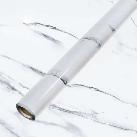 Самоклеющаяся пленка Supretto Мрамор 5х0,6 м (540852130) Самоклеющаяся пленка Supretto Мрамор 5х0,6 м (540852130)