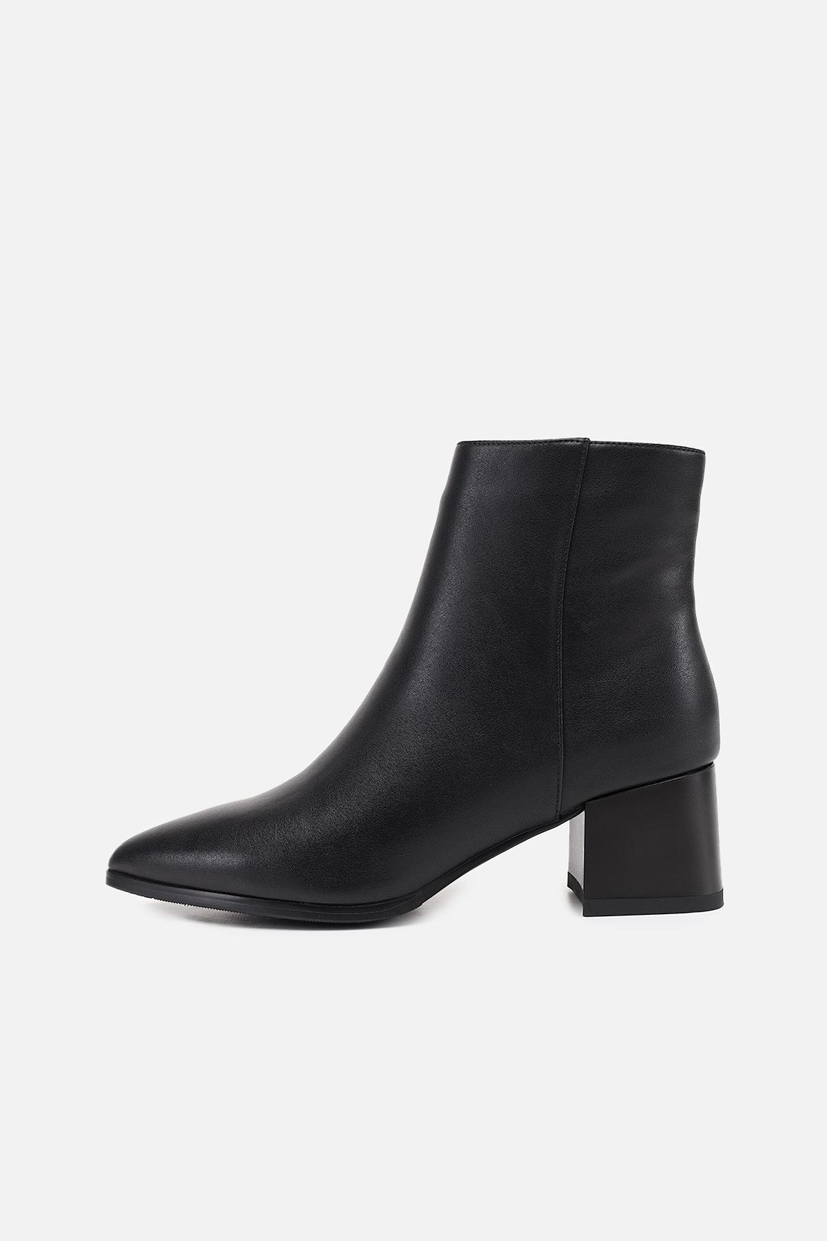 Ботильйони жіночі Yuki ЦБ-00275328 р. 38 Чорний (SKT001060940) Ботильйони жіночі Yuki ЦБ-00275328 р. 38 Чорний (SKT001060940)