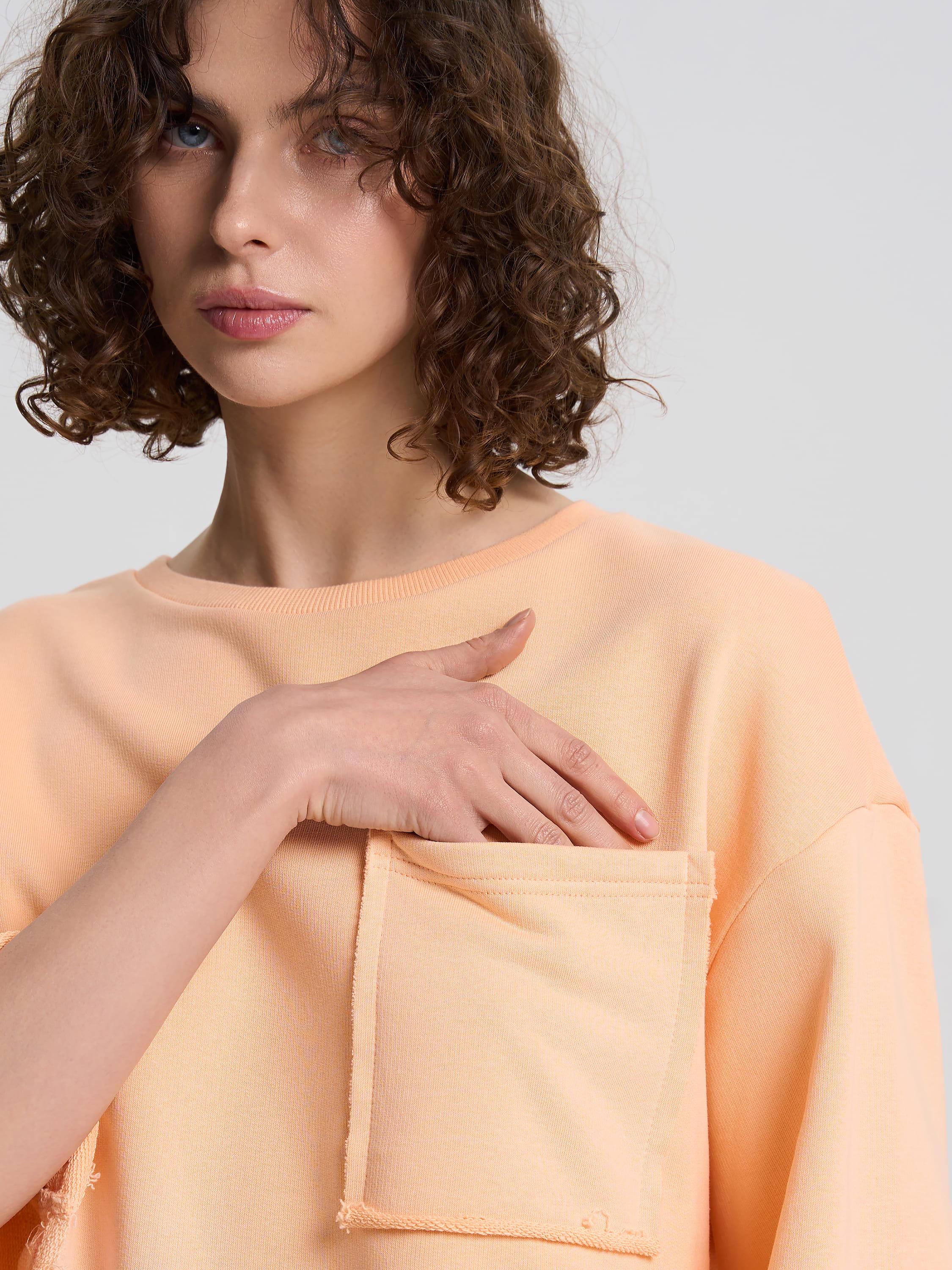 Футболка жіноча щільна з необробленим краєм ROZA 240607 XL Персиковий (4824005717840) - фото 4