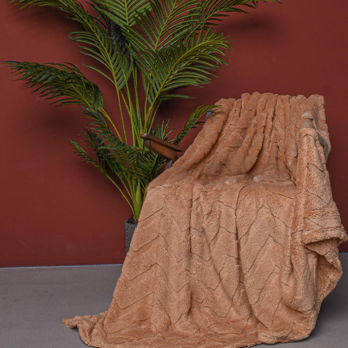 Плед пушистый Koloco Большие зигзаги евро 200х230 см Светло-коричневый (38536)