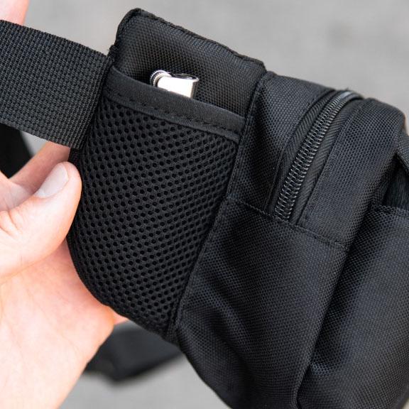 Сумка-бананка из прочной и водонепроницаемая через плечо Черный - фото 4 Сумка-бананка из прочной и водонепроницаемая через плечо Черный - фото 4