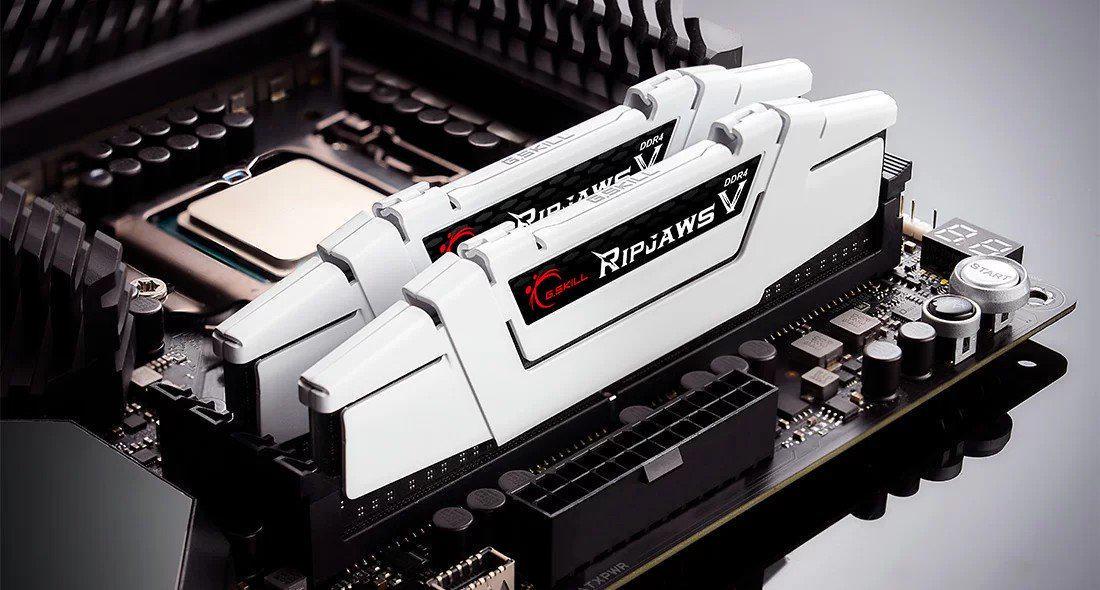 Оперативная память G.Skill Ripjaws V DDR4 2x16GB/3600 White (F4-3600C18D-32GVW) - фото 5