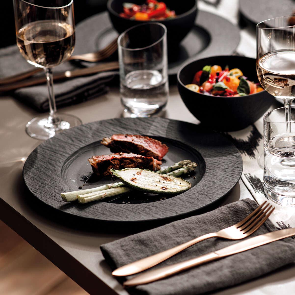 Тарелка обеденная Villeroy & Boch Manufacture Rock Ø27 см Черный (1042392620) - фото 5 Тарелка обеденная Villeroy & Boch Manufacture Rock Ø27 см Черный (1042392620) - фото 5