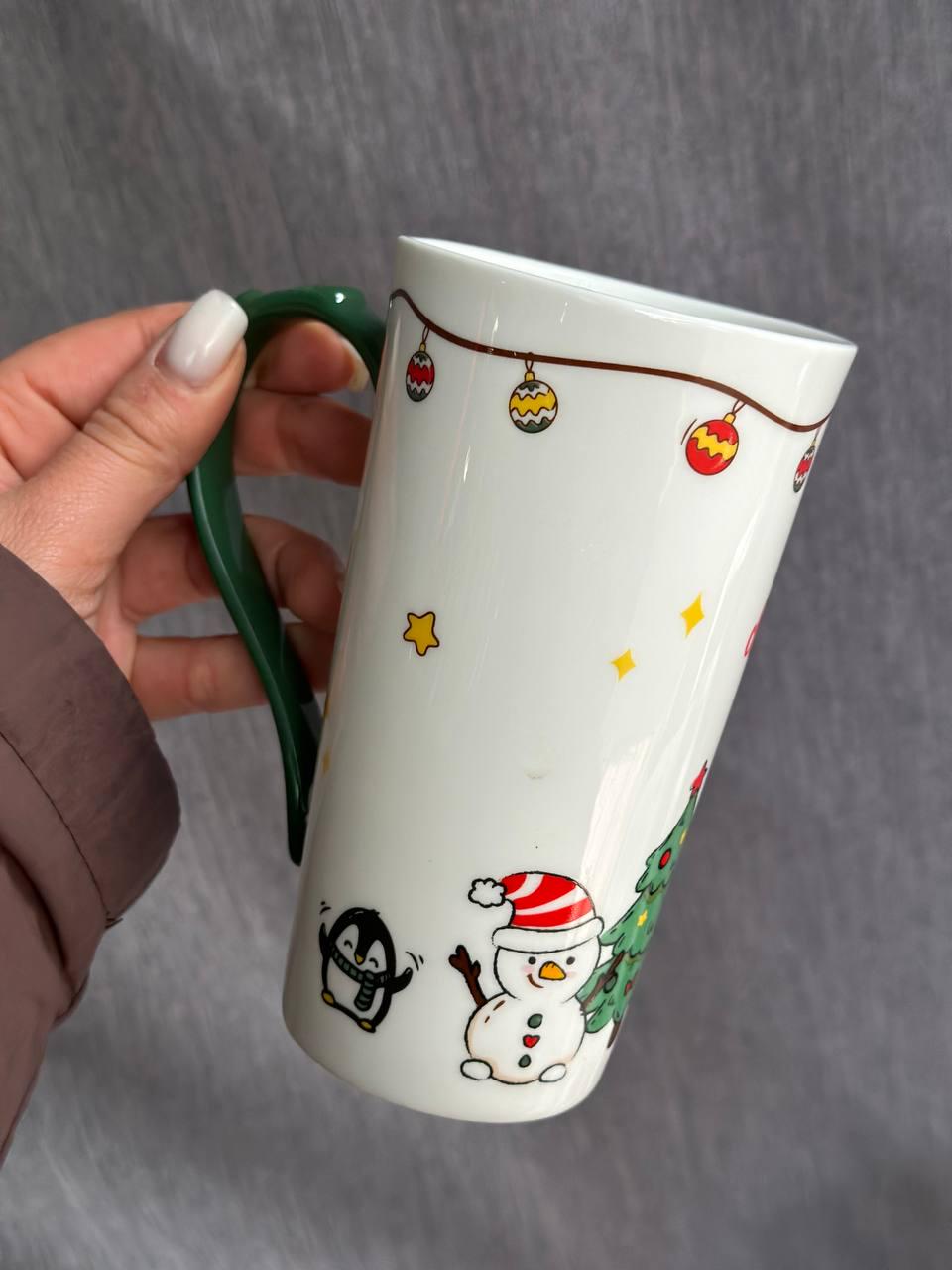 Чашка новорічна Olens Біг-санта кераміка з кришкою та ложкою 380 мл (102-1088-1) - фото 2