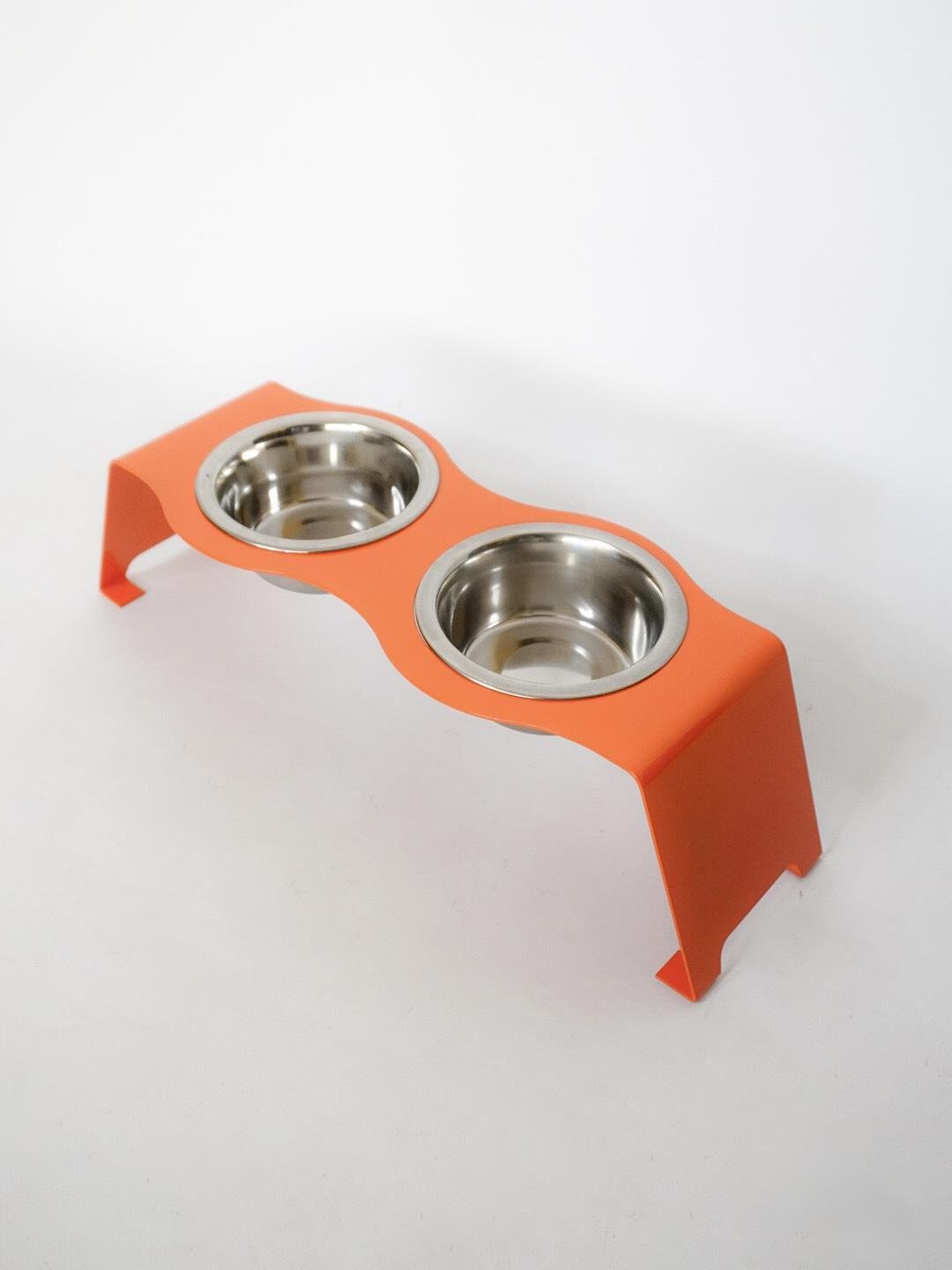 Кормушка My friend подставка для собак средних пород на 2 миски металл 150 мм 0,75 л Оранжевый (1024043с) Кормушка My friend подставка для собак средних пород на 2 миски металл 150 мм 0,75 л Оранжевый (1024043с)