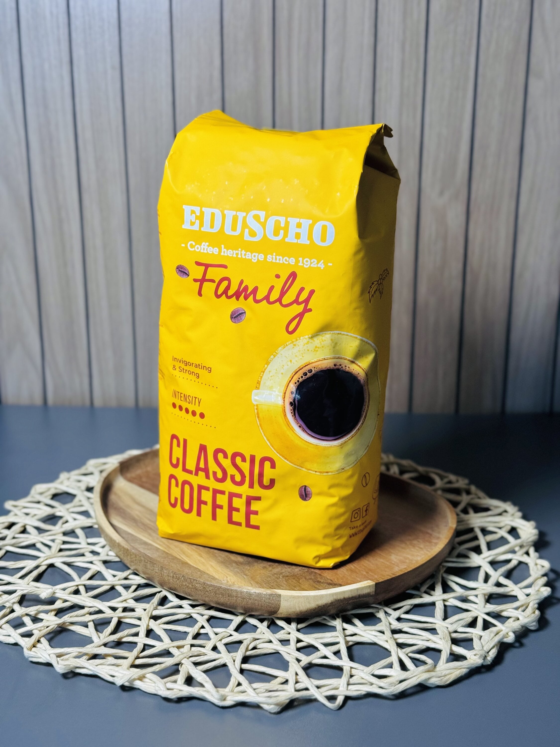 Кава в зернах Eduscho Family classic coffee 1 кг Кава в зернах Eduscho Family classic coffee 1 кг
