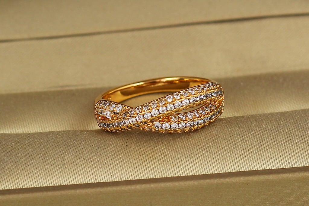Кольцо Xuping Jewelry Сплетение судеб р. 17 Золотистый (38889881)