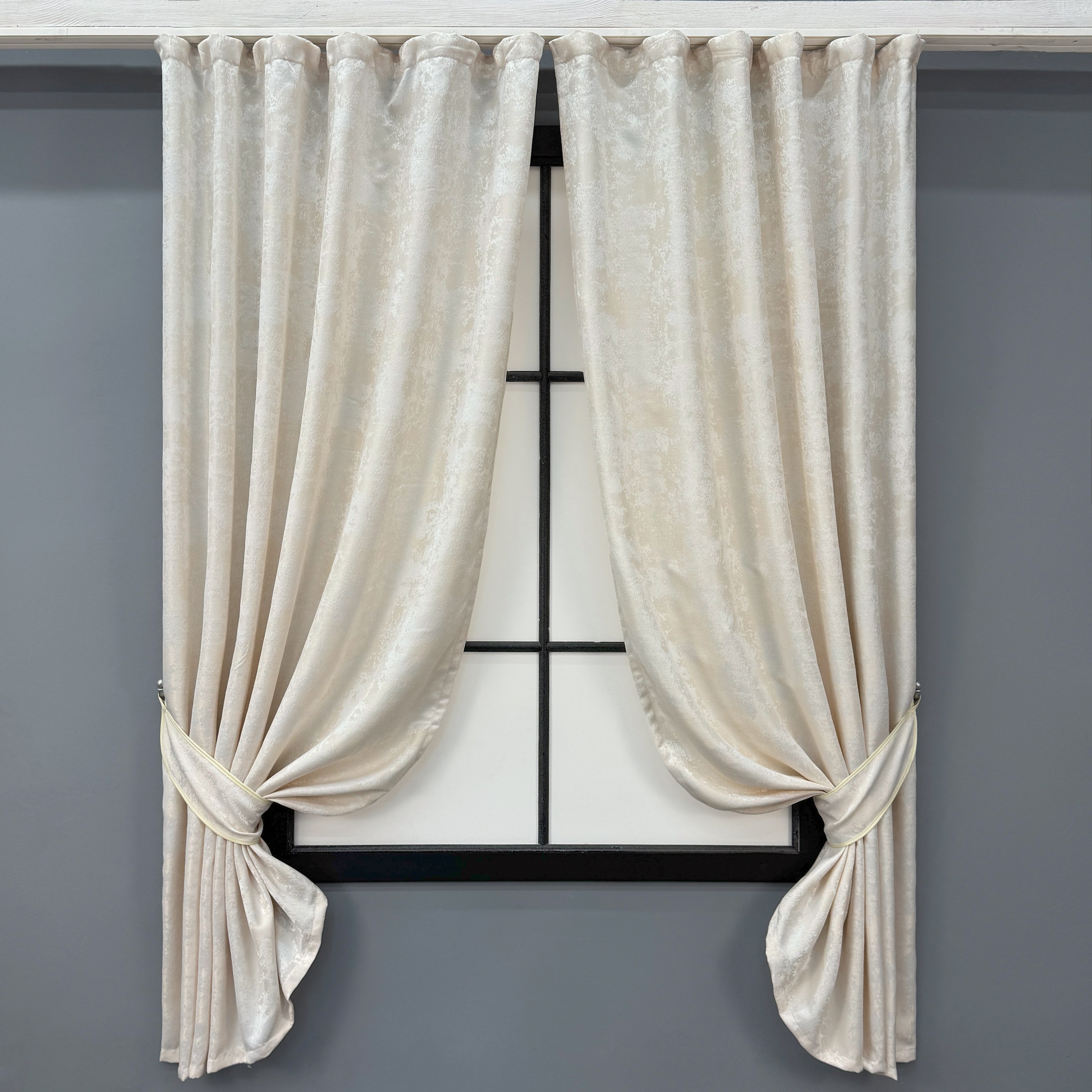 Комплект коротких штор VR-Textil Sultan YL № 1763ш жакард 130х170 см 2 шт. Молочний (35-0461) Комплект коротких штор VR-Textil Sultan YL № 1763ш жакард 130х170 см 2 шт. Молочний (35-0461)