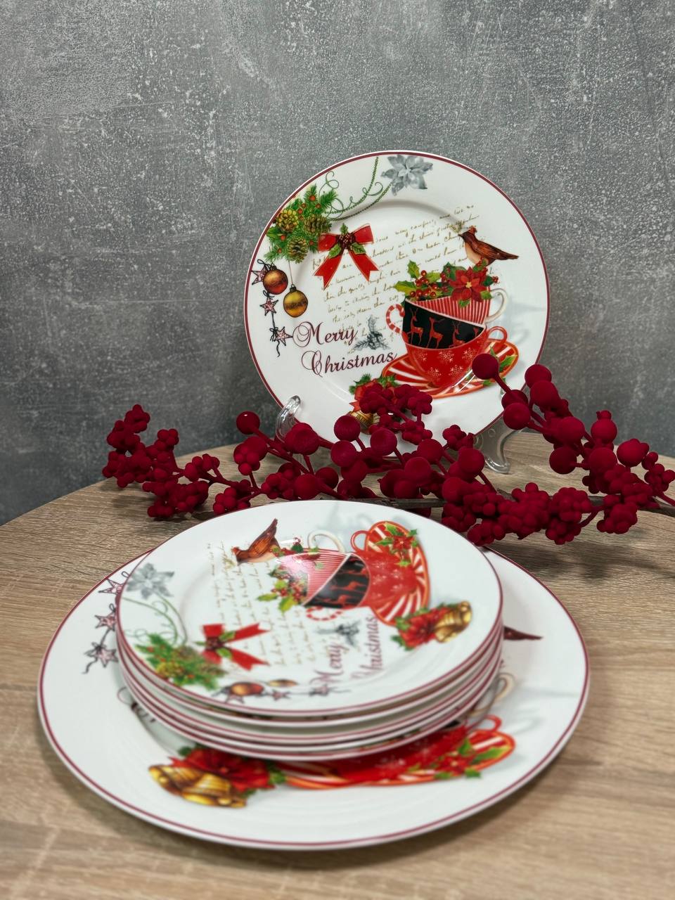 Набор новогодних тарелок Yiwu Merry Christmas фарфоровых 26,5/19 см 7 пр. Белый с красным (HP-SDHK-13)