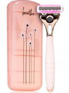 Жіночий станок для гоління Wilkinson Quattro For Woman Rosegold + дорожній футляр Жіночий станок для гоління Wilkinson Quattro For Woman Rosegold + дорожній футляр