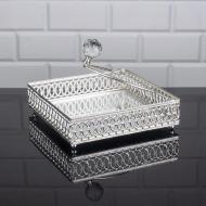 Салфетница металева c дзеркальним підставою Zeyve Elegance 18x18 см Срібло (200G) Салфетница металева c дзеркальним підставою Zeyve Elegance 18x18 см Срібло (200G)